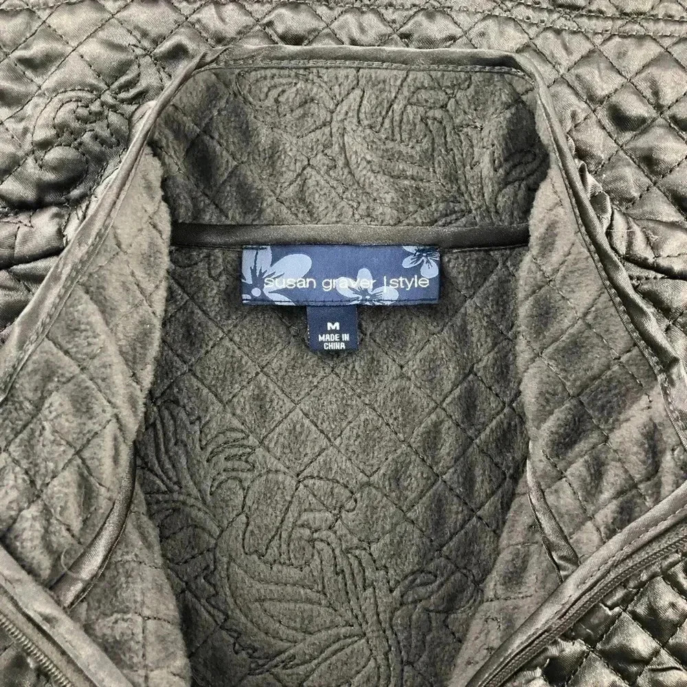 Susan Graver Women’s Vest Medium Gray Front Zip Quilted Pockets - Picture 8 of 8
